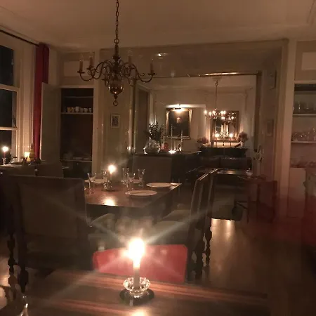 Bed & Breakfast Kasteel Landgoed Crayenstein 2*