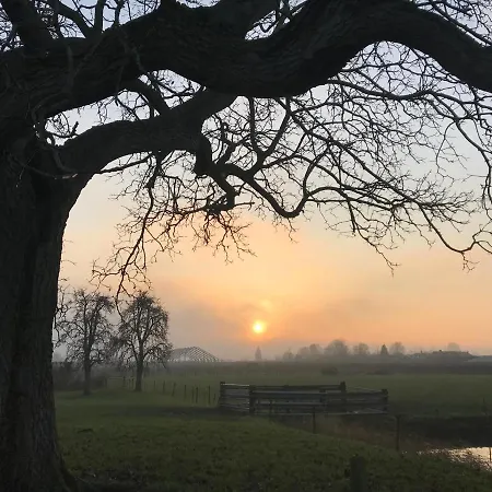 Kasteel Landgoed Crayenstein Bed & Breakfast 2*