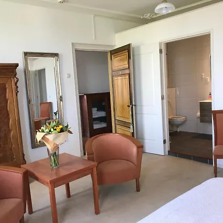 Bed & Breakfast Kasteel Landgoed Crayenstein 2*