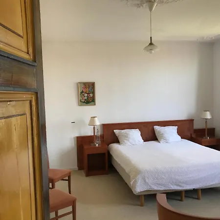 Bed & Breakfast Kasteel Landgoed Crayenstein 2*