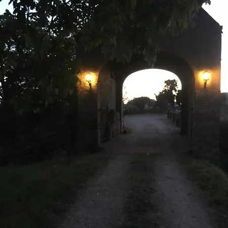 Kasteel Landgoed Crayenstein Bed and Breakfast